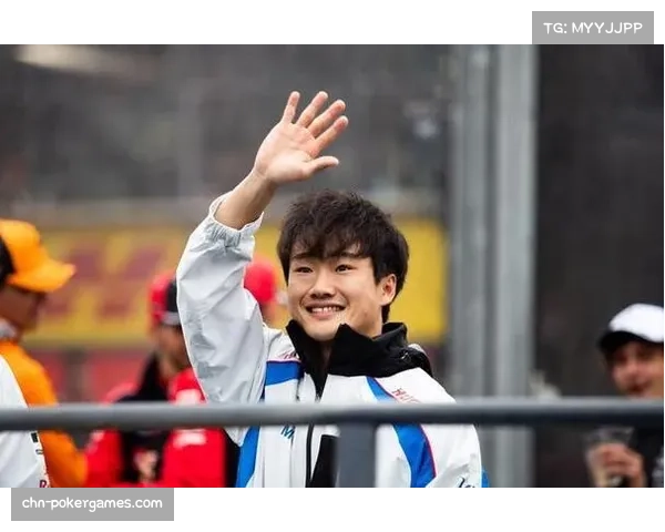 角田裕毅日本站加入红牛车队,与维斯塔潘组成新搭档 角田裕毅日本站加入红牛车队,与维斯塔潘组成新搭档